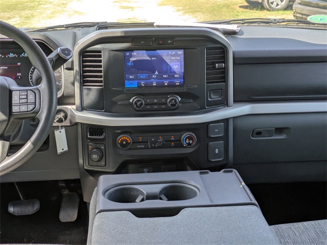 Vehicle image 17 of 31