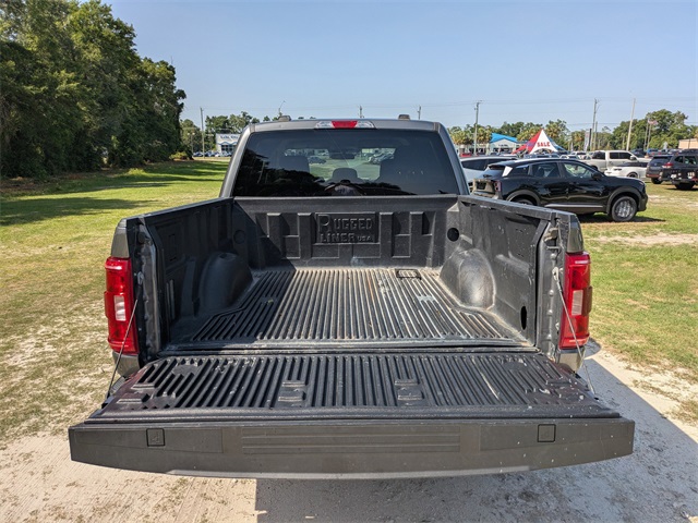 Vehicle image 13 of 31