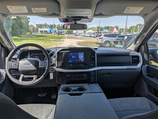 Vehicle image 16 of 31