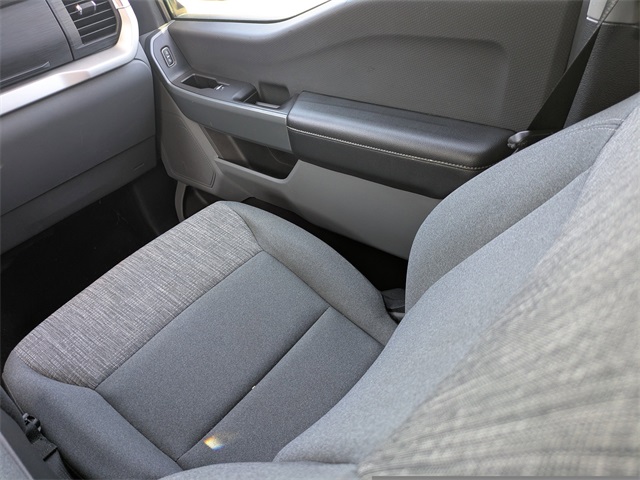 Vehicle image 19 of 31