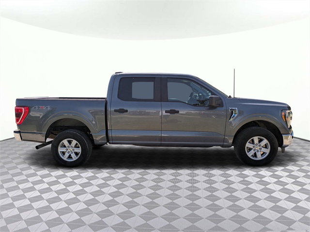 Vehicle image 4 of 31