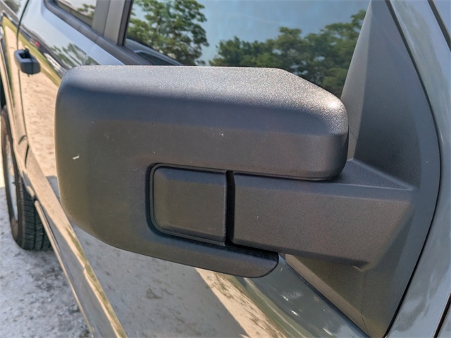 Vehicle image 11 of 31