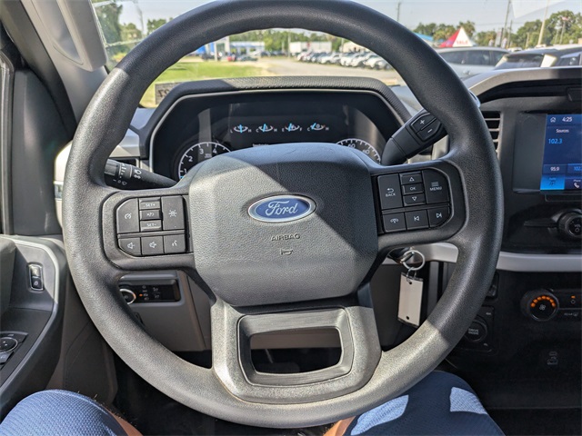 Vehicle image 24 of 31