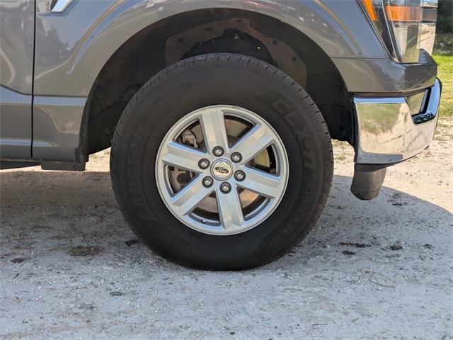 Vehicle image 12 of 31