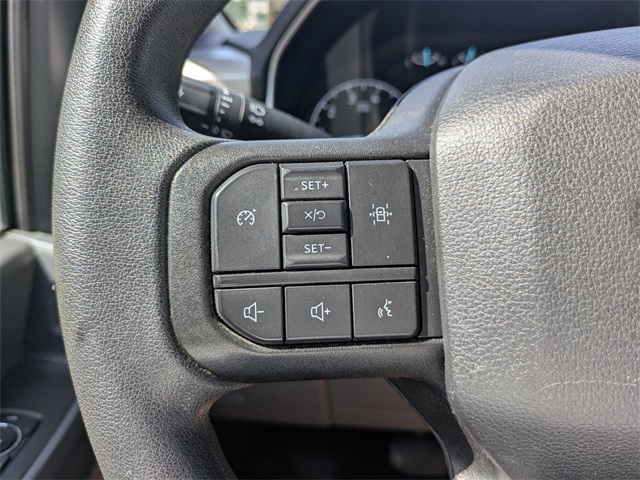 Vehicle image 25 of 31