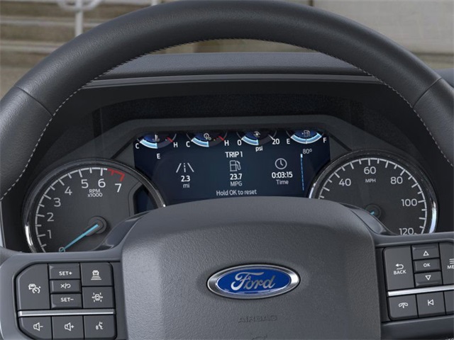 Vehicle image 13 of 22