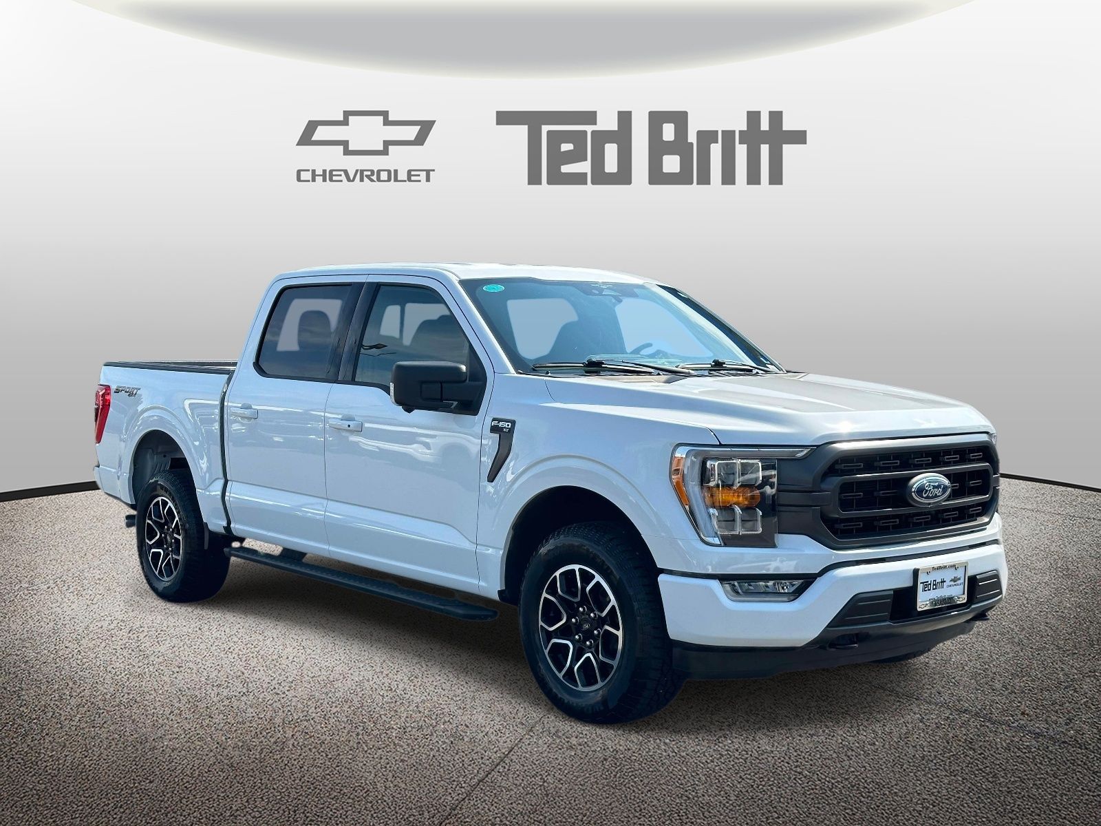 2023 Ford F-150 XLT Image 3 of 30