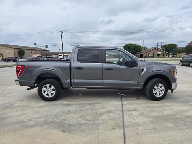 Vehicle image 4 of 10