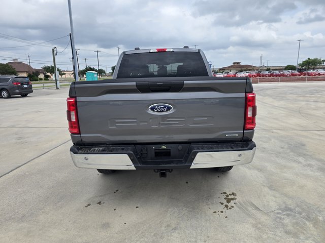 Vehicle image 6 of 10