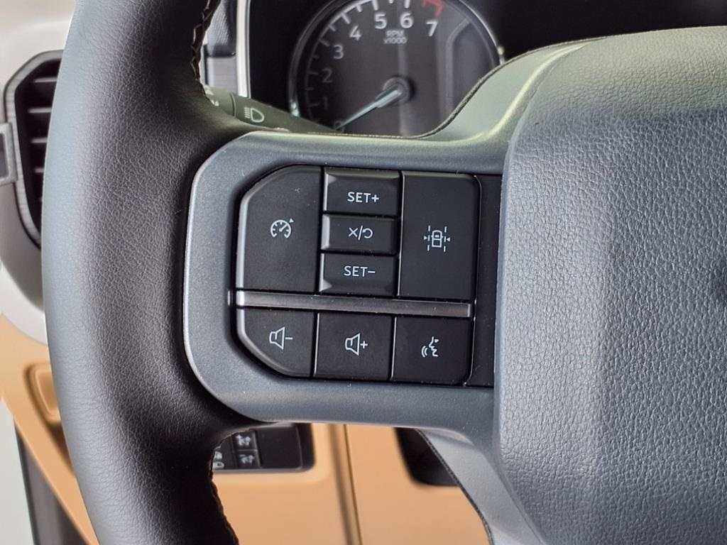 2023 Ford F-150 XLT Image 16 of 20