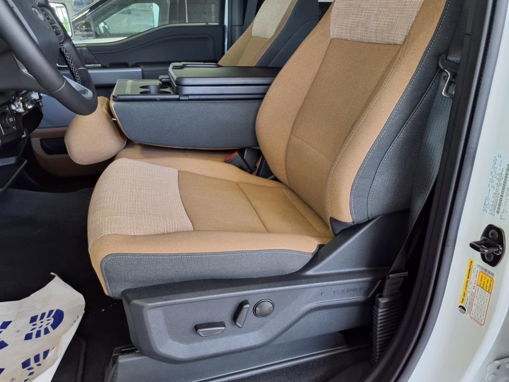 2023 Ford F-150 XLT Image 8 of 20