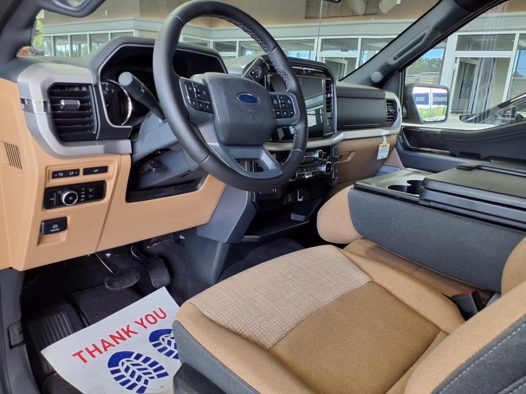 2023 Ford F-150 XLT Image 10 of 20