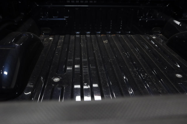 Vehicle image 6 of 31