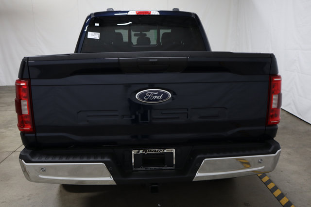 Vehicle image 4 of 31