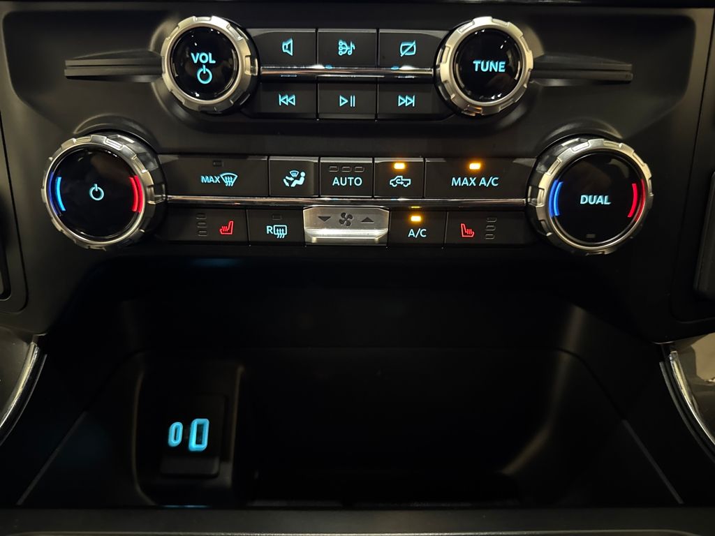 2023 Ford F-150 XLT Image 20 of 46