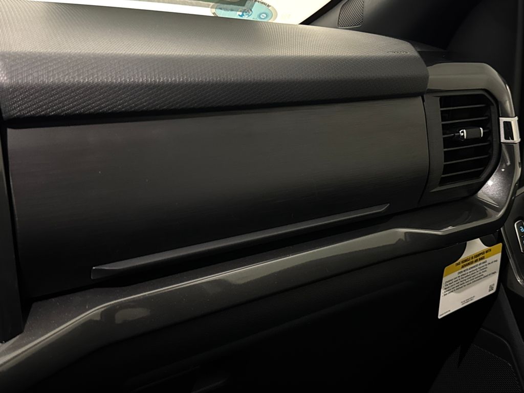 2023 Ford F-150 XLT Image 28 of 46