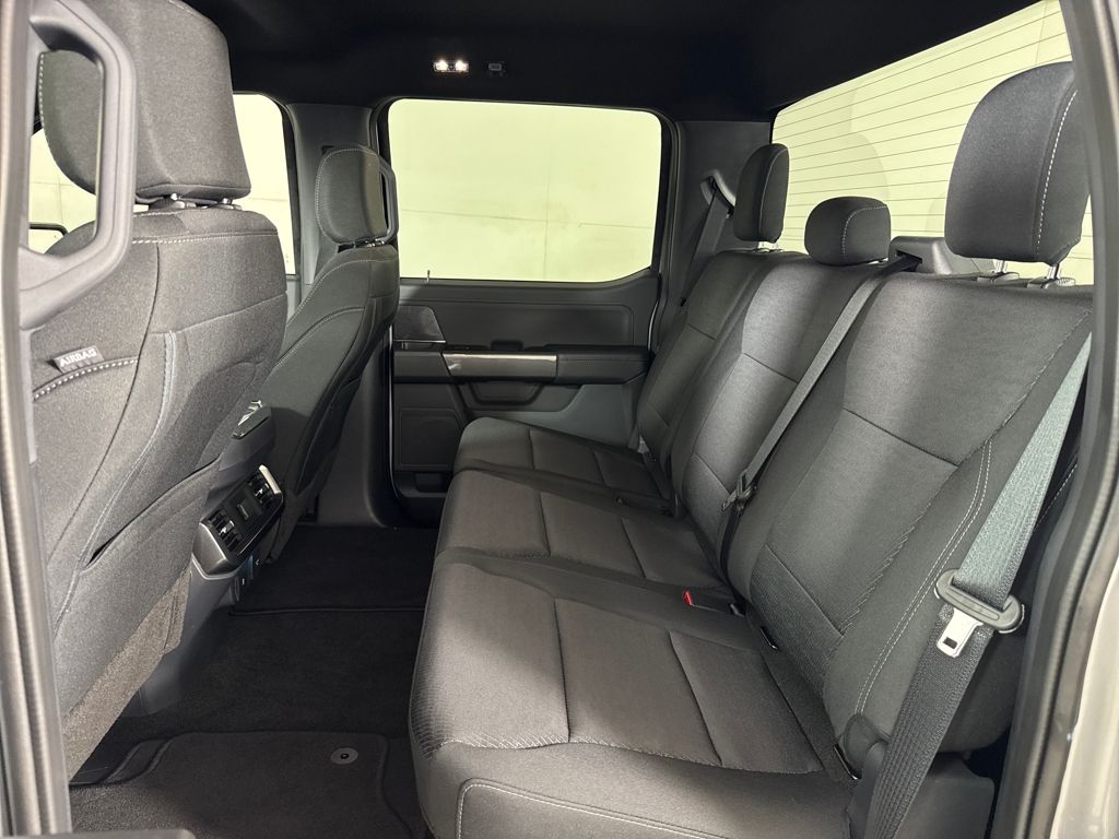 2023 Ford F-150 XLT Image 14 of 46