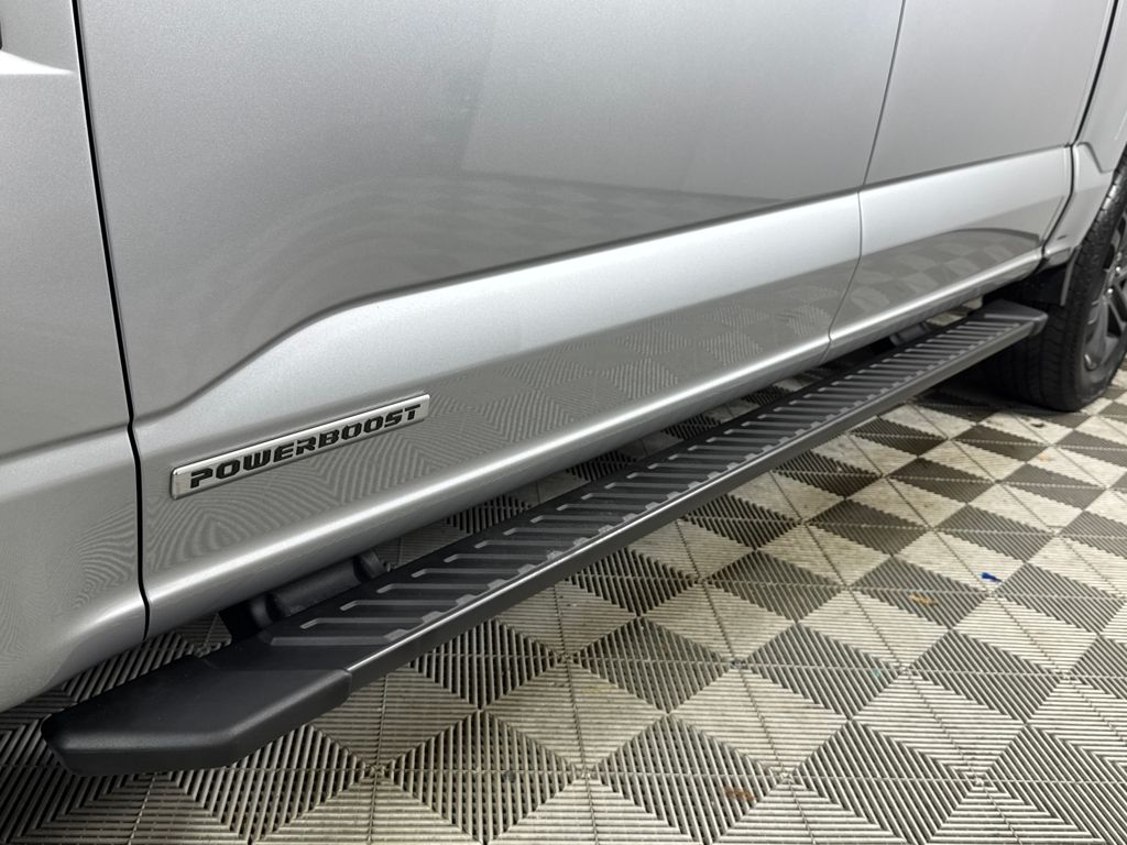 2023 Ford F-150 XLT Image 11 of 46