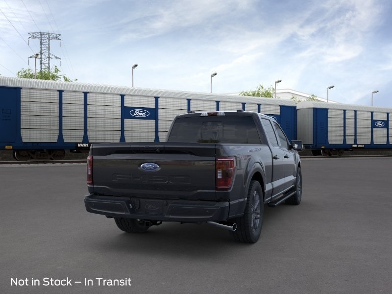 Vehicle image 8 of 32