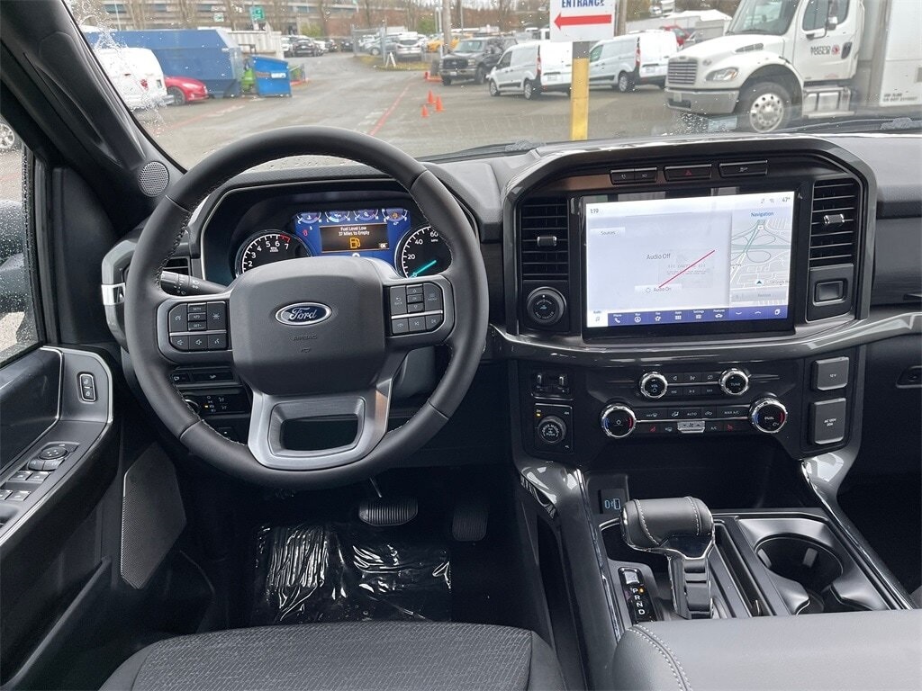 Vehicle image 32 of 32