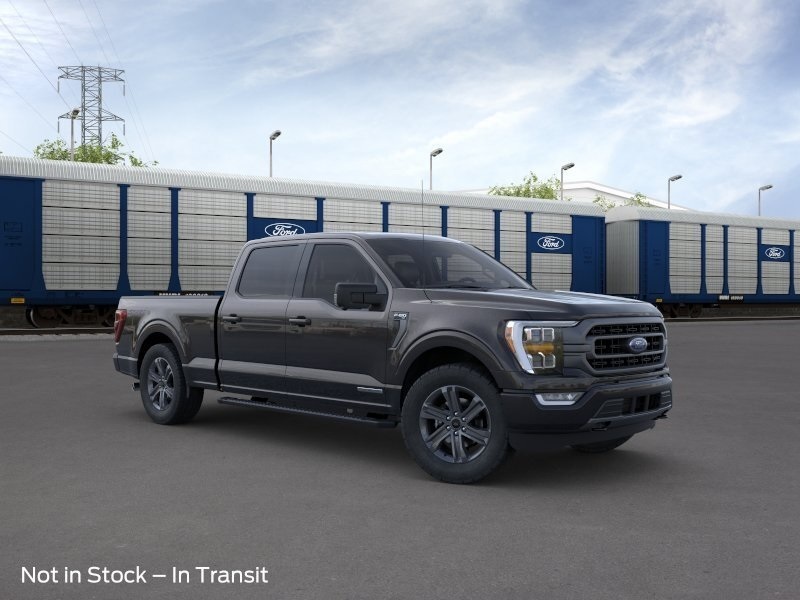 Vehicle image 7 of 32