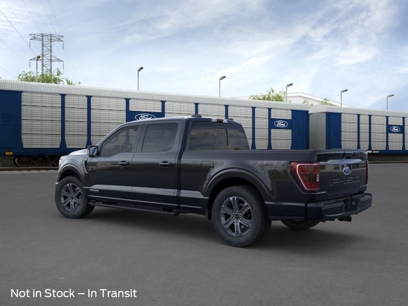 Vehicle image 4 of 32