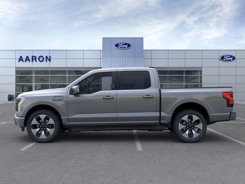 Vehicle image 8 of 22