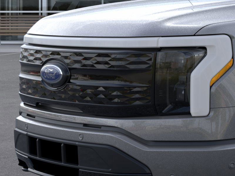 Vehicle image 17 of 22