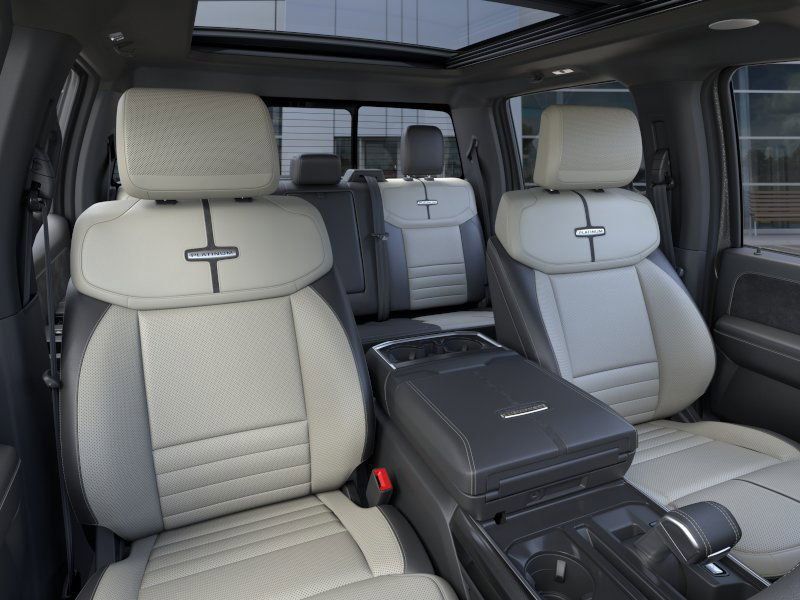 Vehicle image 10 of 22