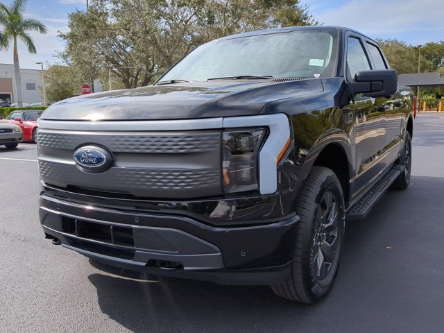 Vehicle image 8 of 30