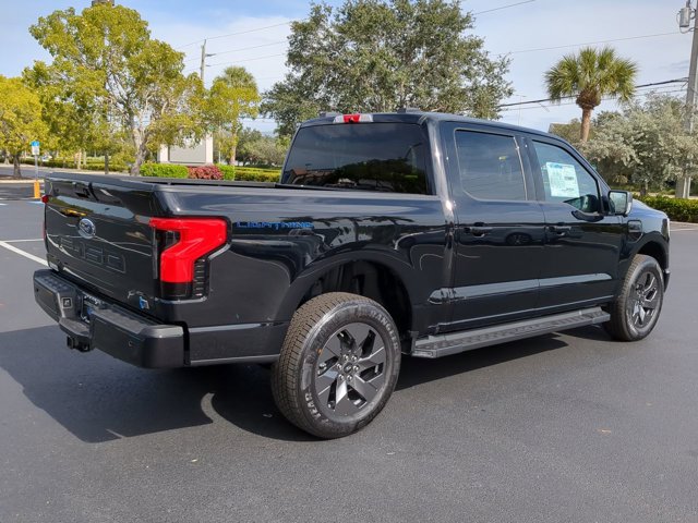 Vehicle image 4 of 30