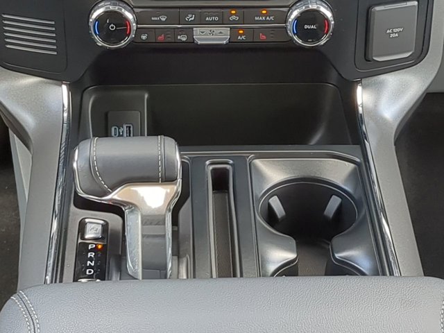 Vehicle image 19 of 30