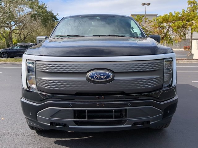 Vehicle image 9 of 30