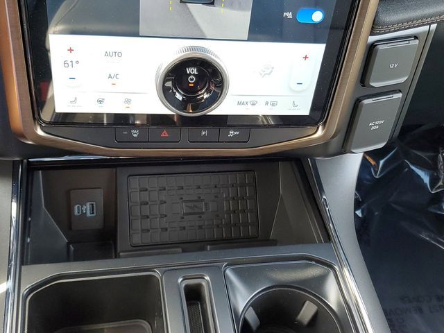 Vehicle image 22 of 23