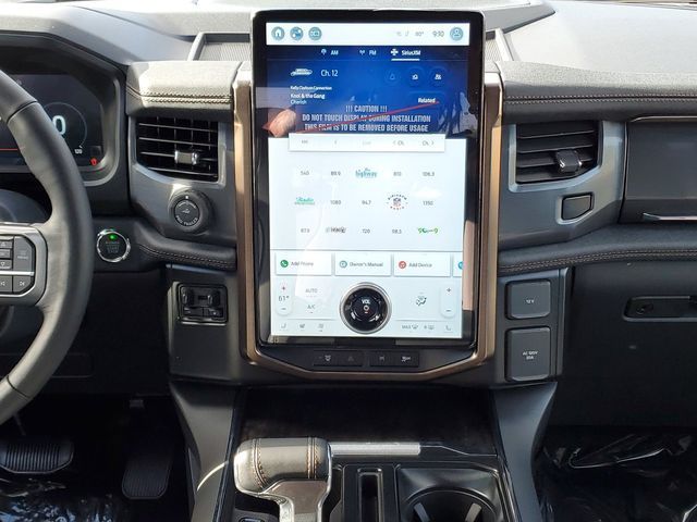 Vehicle image 13 of 23