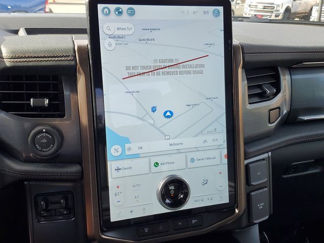 Vehicle image 20 of 23