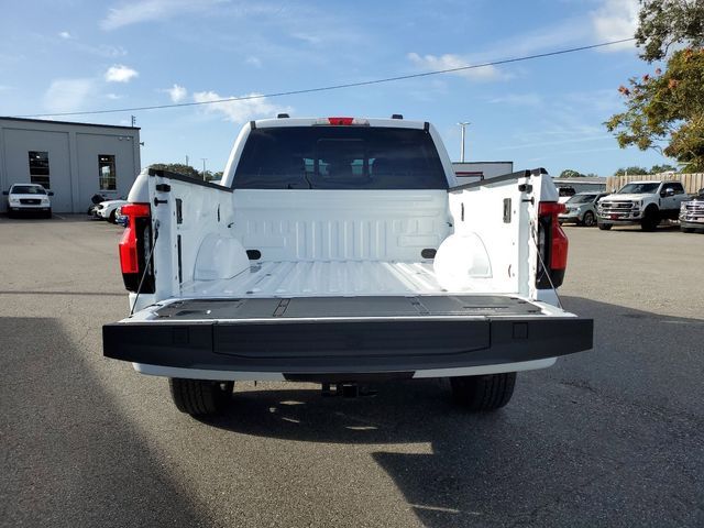 Vehicle image 8 of 23