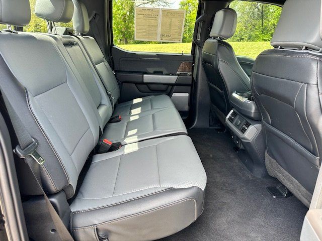 Vehicle image 14 of 47