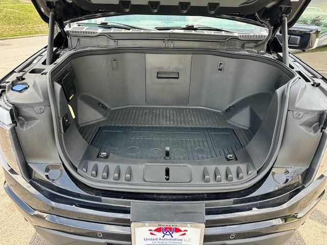 Vehicle image 38 of 47