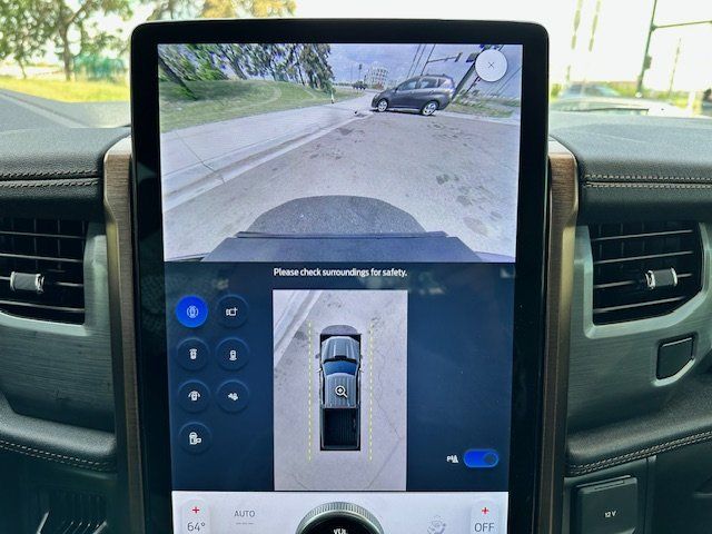 Vehicle image 22 of 47
