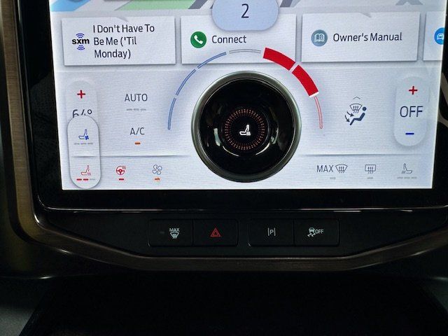 Vehicle image 26 of 47