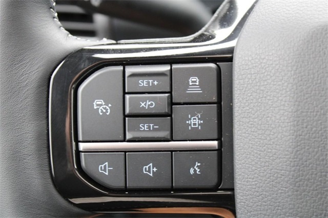 2023 Ford F-150 Lightning Platinum Image 15 of 21