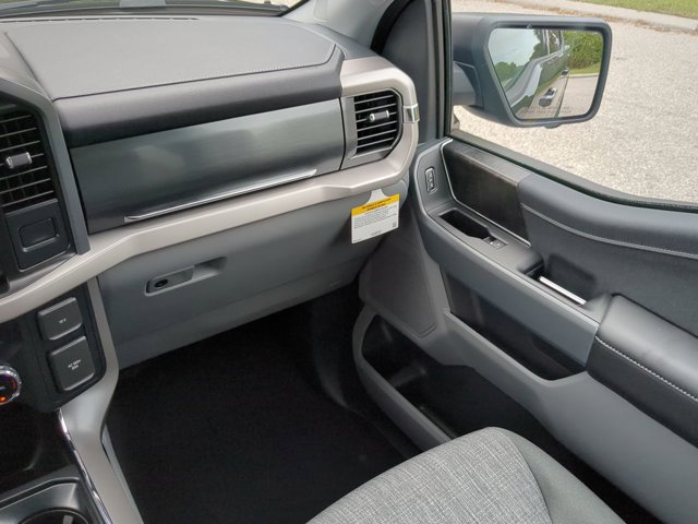 2023 Ford F-150 Lightning XLT Image 17 of 29