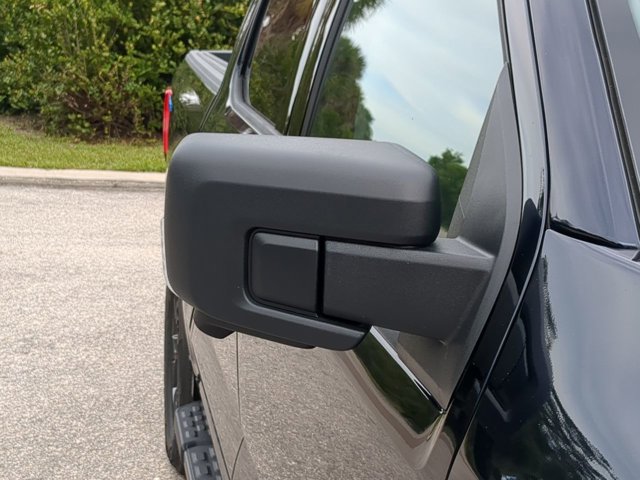 2023 Ford F-150 Lightning XLT Image 12 of 29