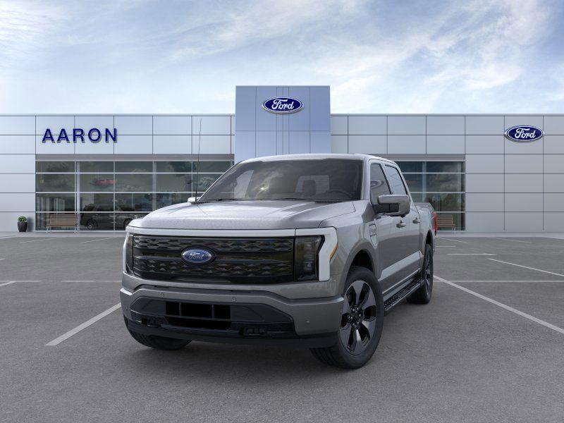 2023 Ford F-150 Lightning Platinum Image 2 of 22