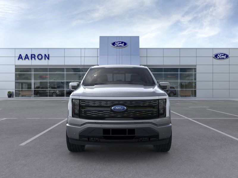 2023 Ford F-150 Lightning Platinum Image 3 of 22