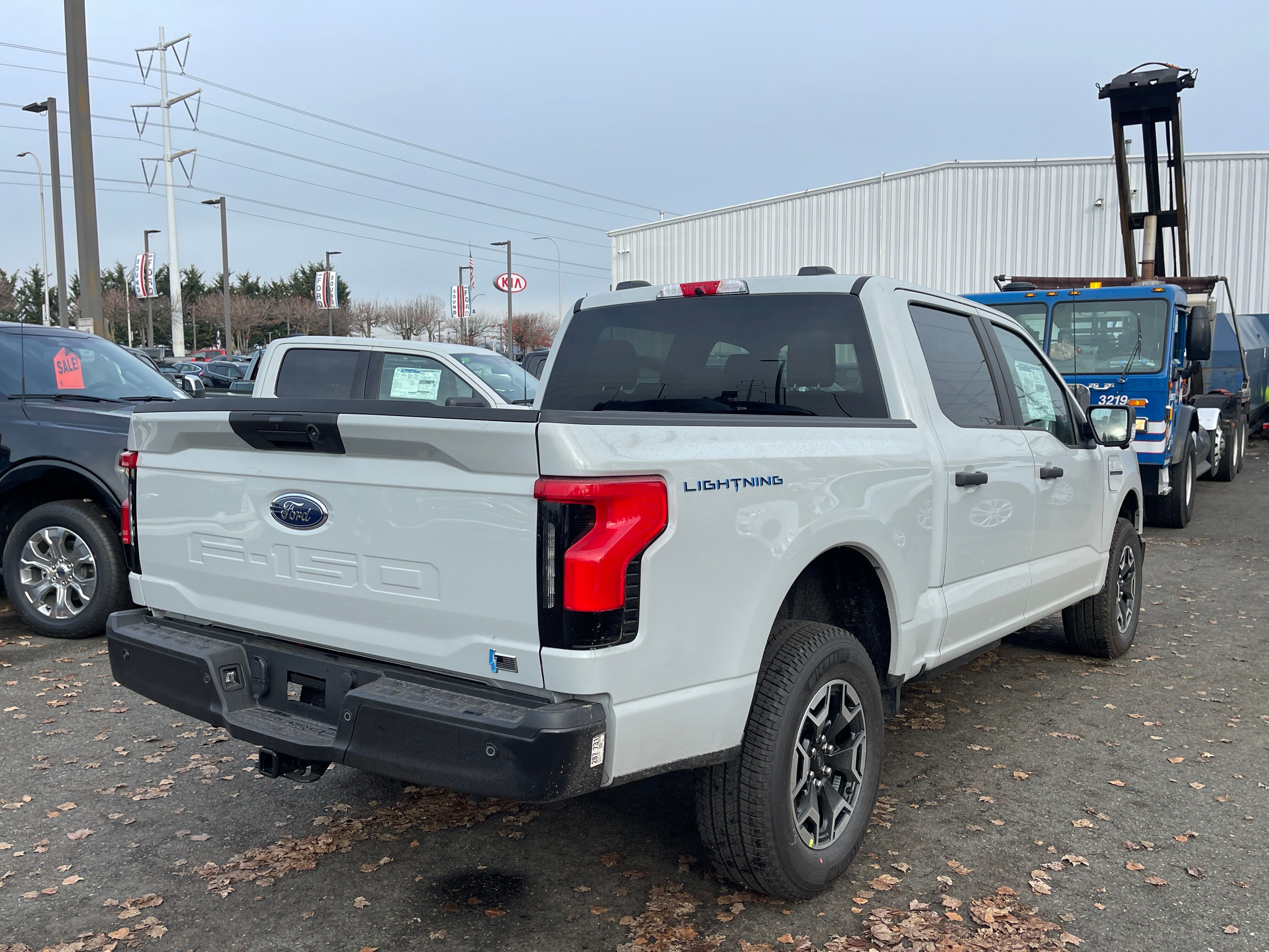 Vehicle image 5 of 10