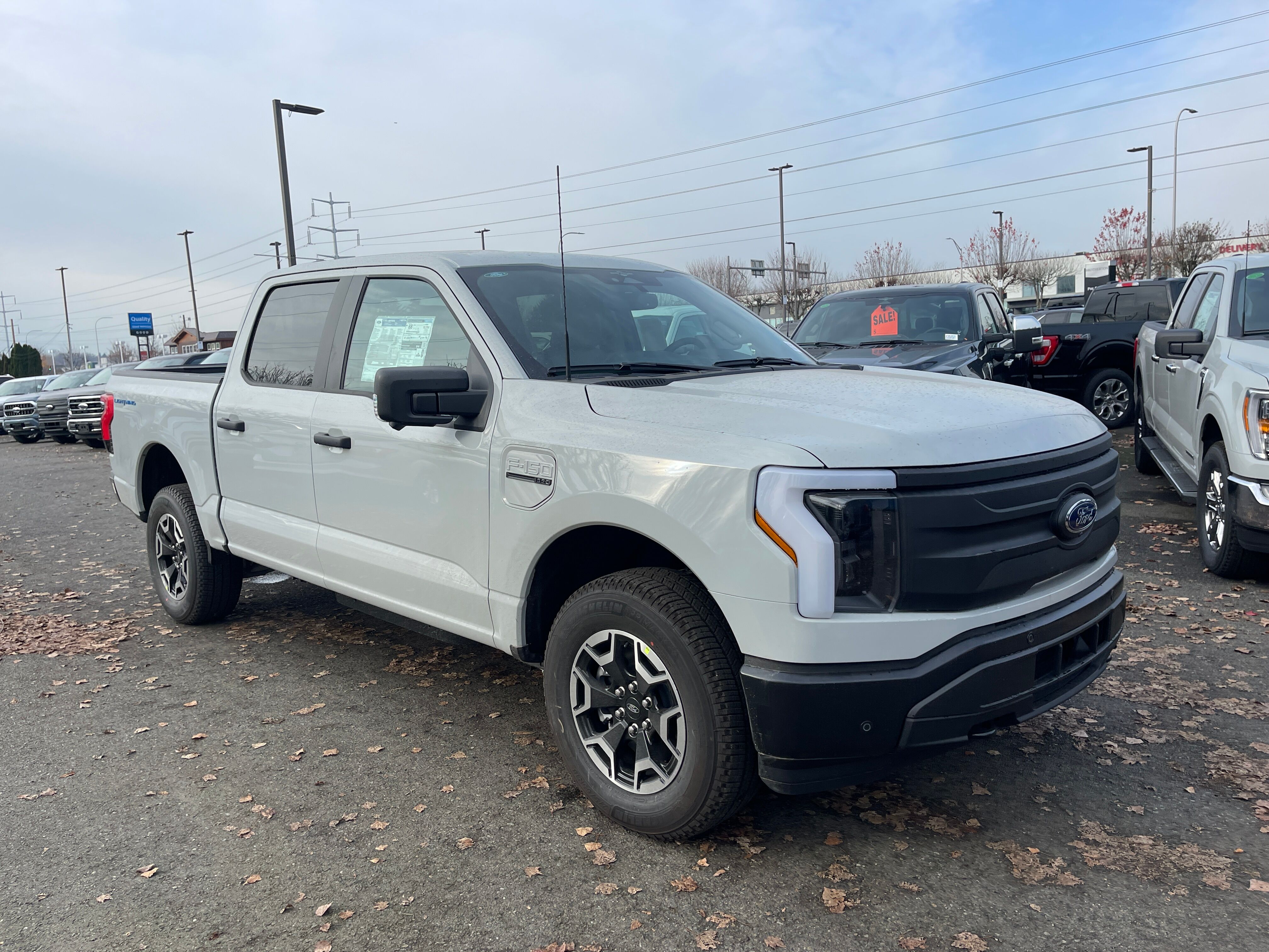 Vehicle image 3 of 10