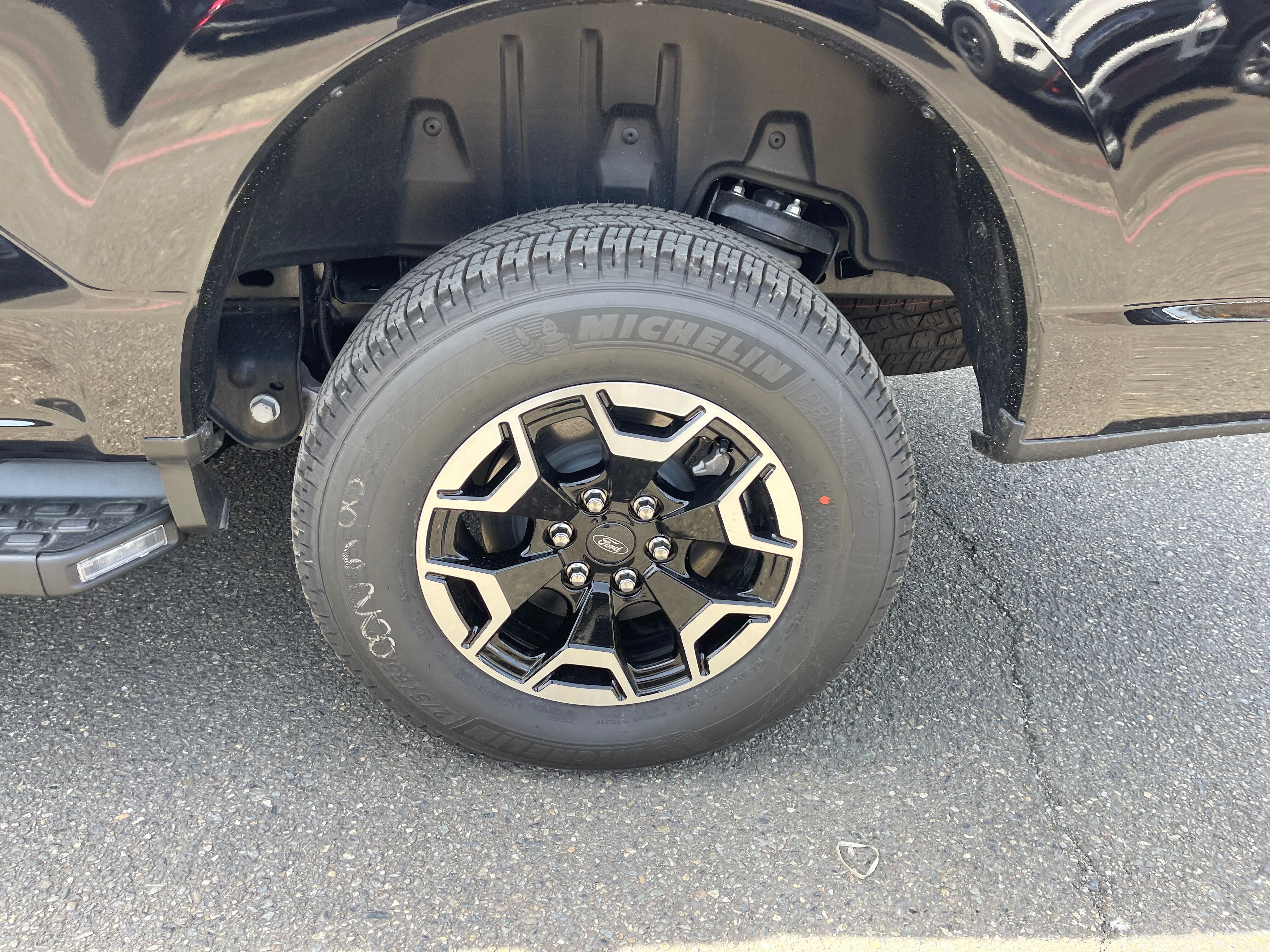 Vehicle image 9 of 10