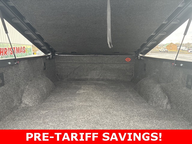 Vehicle image 11 of 28